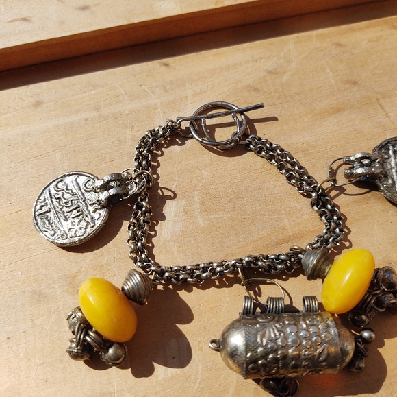 Vintage Bohemian Yellow Beaded Chain Necklace, Bracelet & Earrings Set of 3 - Picture 14 of 16